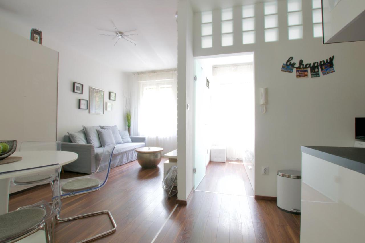 Standard Apartment By Hi5 - Nagymezo 11 Budapest Eksteriør bilde